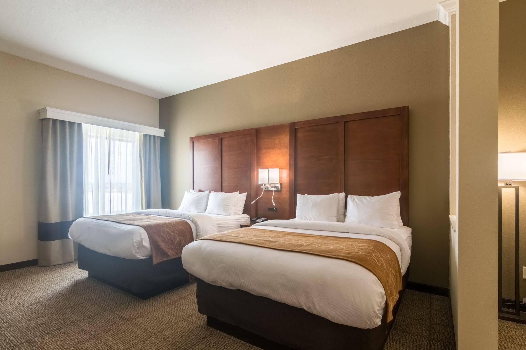 Comfort Suites Meridian And I-40 Oklahoma City Eksteriør billede