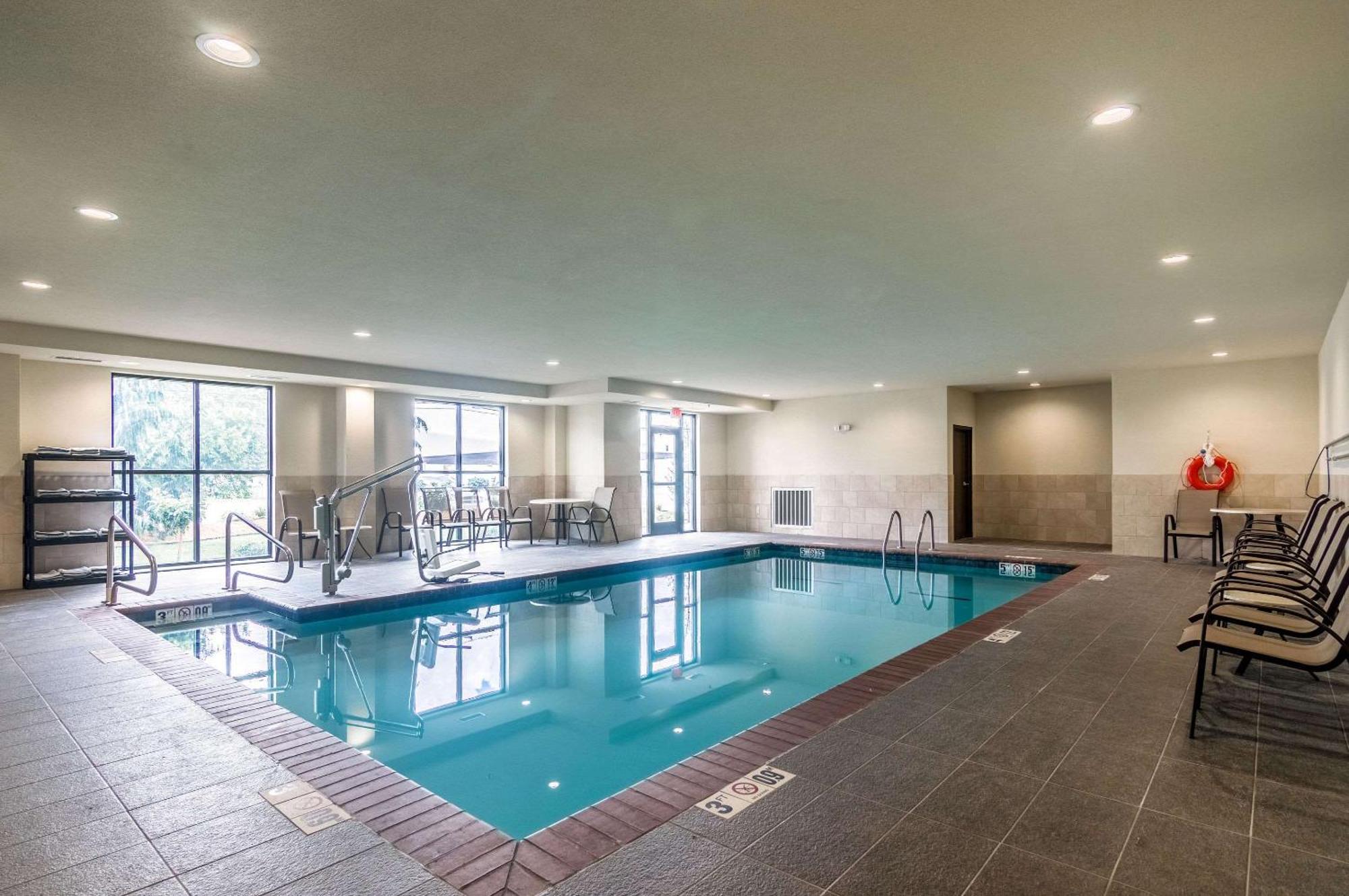 Comfort Suites Meridian And I-40 Oklahoma City Eksteriør billede