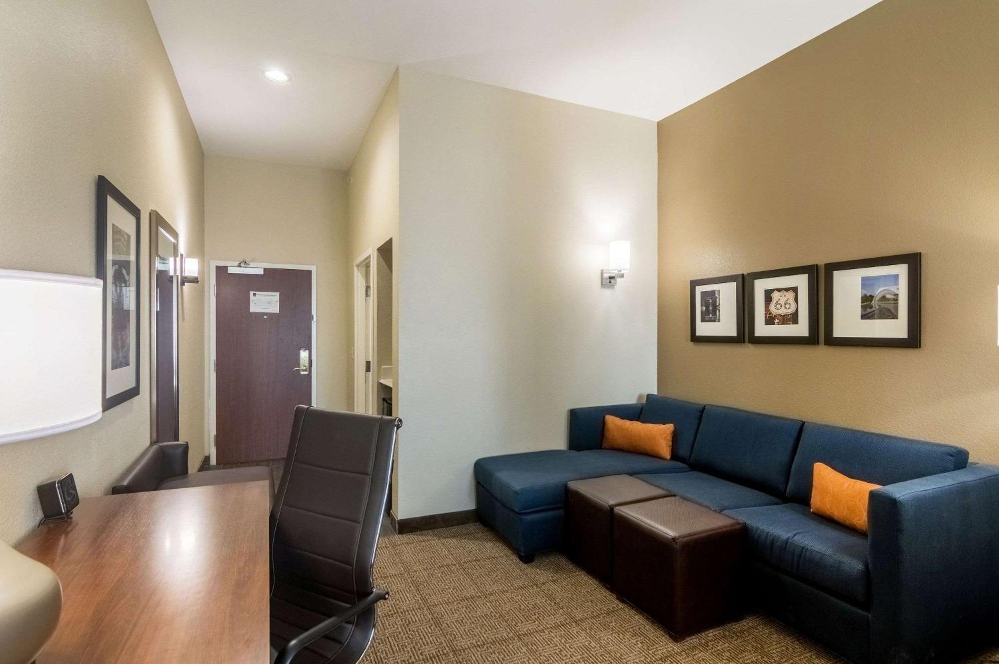 Comfort Suites Meridian And I-40 Oklahoma City Eksteriør billede