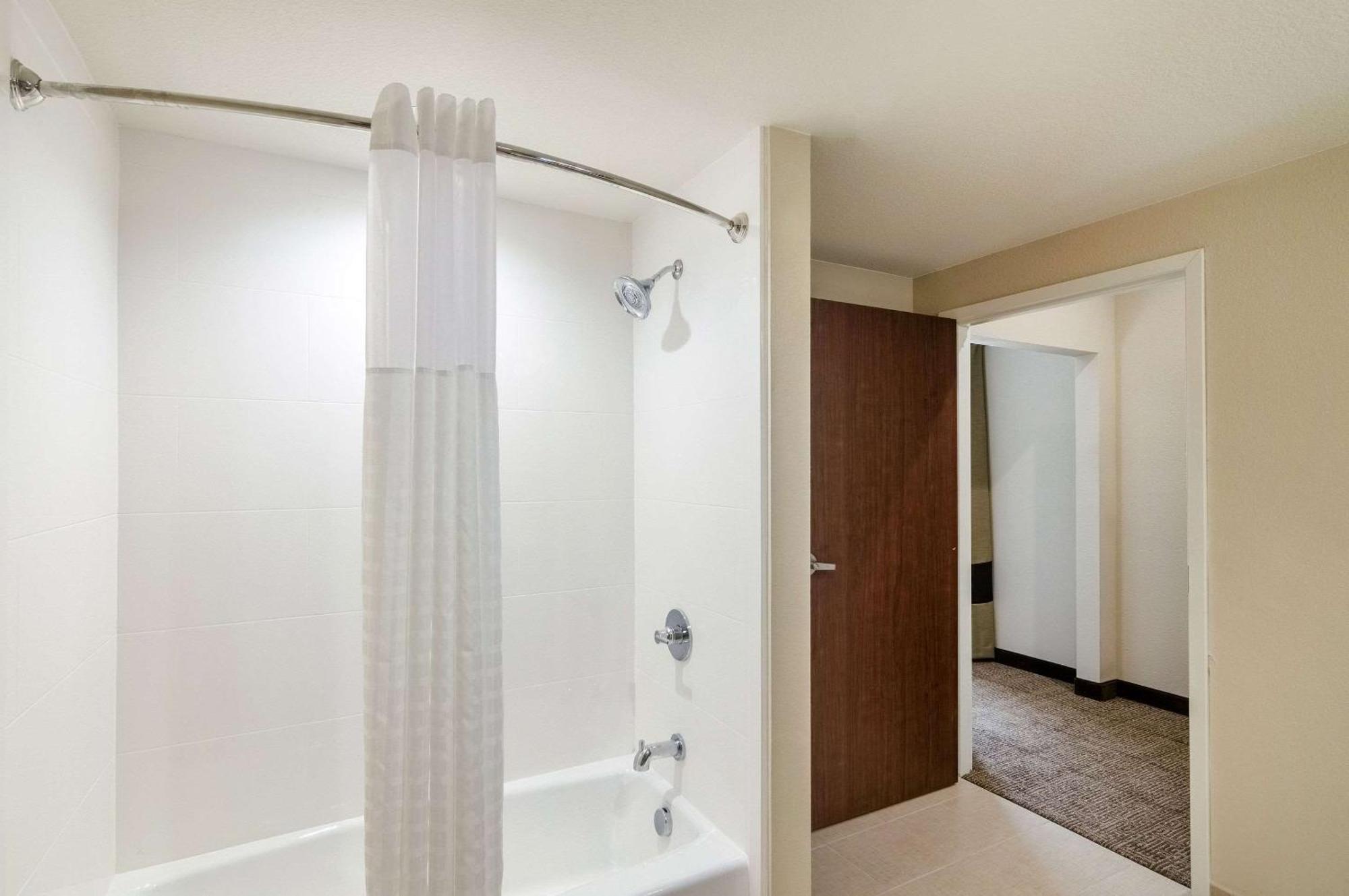 Comfort Suites Meridian And I-40 Oklahoma City Eksteriør billede