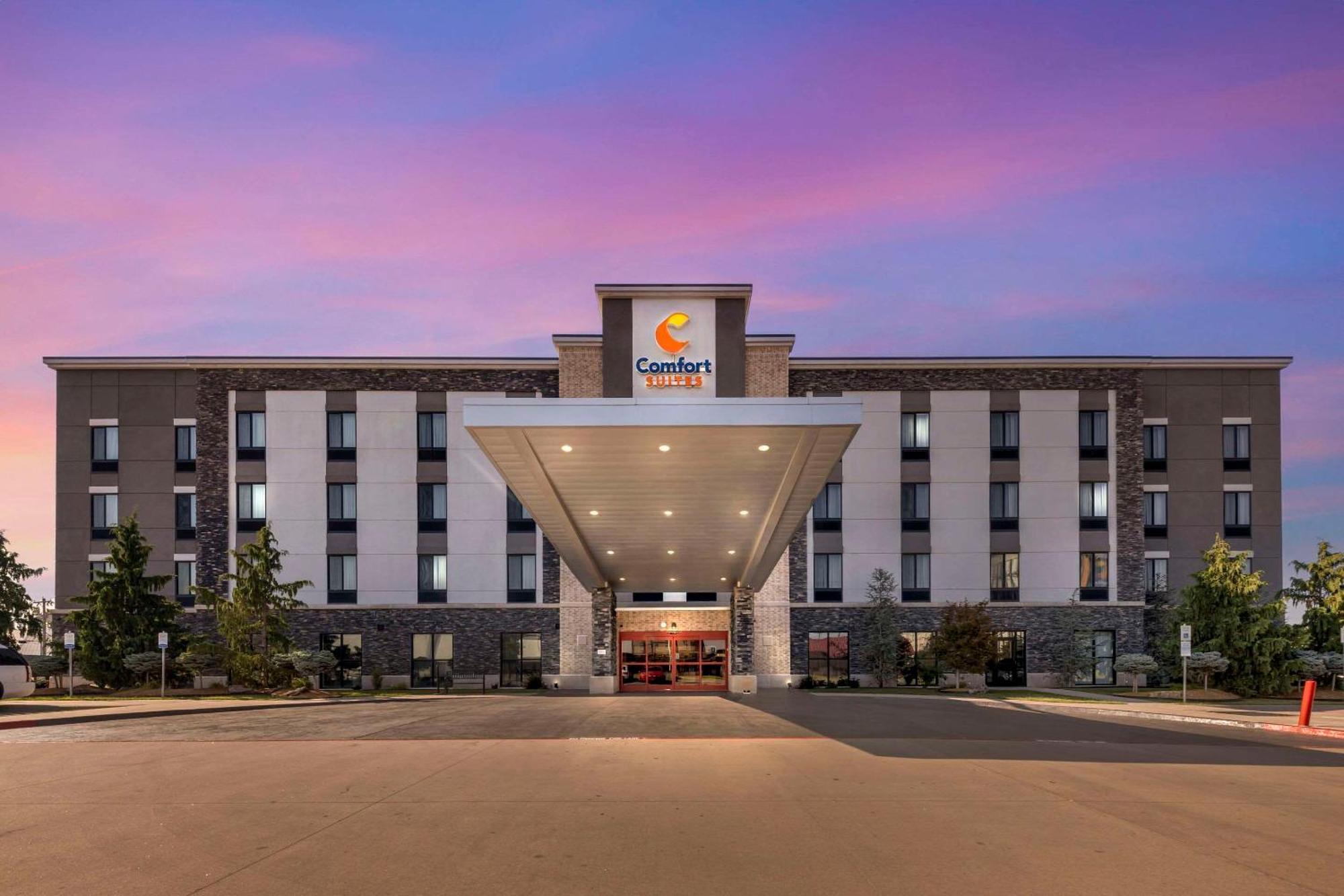 Comfort Suites Meridian And I-40 Oklahoma City Eksteriør billede